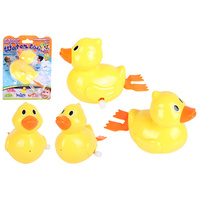 BUCK WIND UP BATH TOY