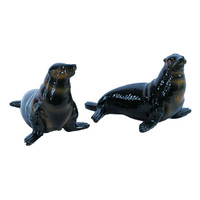 SEAL SALT AND PEPPER SHAKER