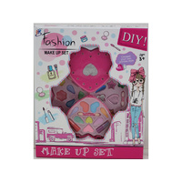 LOVE HEART 3 TRAY COSMETIC SET