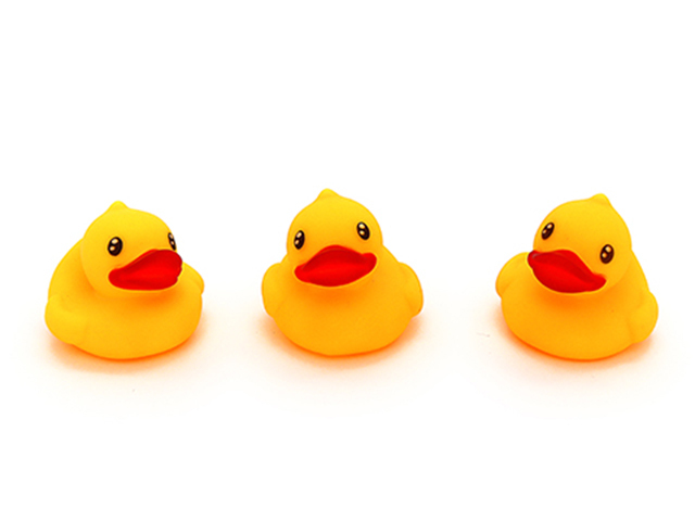 BATH TOYS 6CM RUBBER DUCKS YELLOW SOLD QTY12