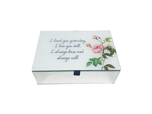 GLASS JEWELLERY BOX 15X10X5.5CM