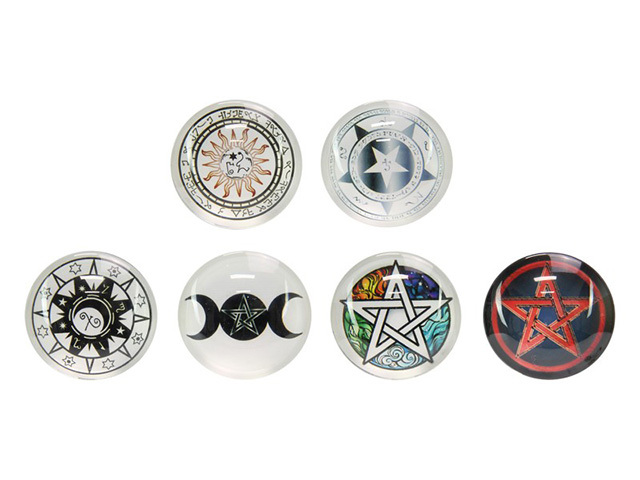 5CM ROUND GLASS WICCAN MAGNETS UN12