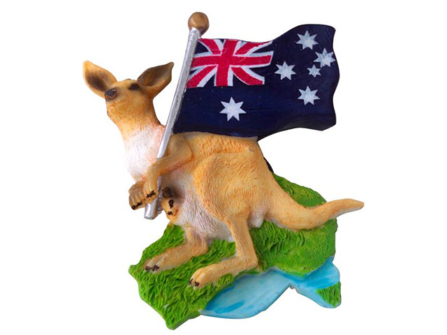 KANGAROO WITH AUS FLAG 8CM QTY 12