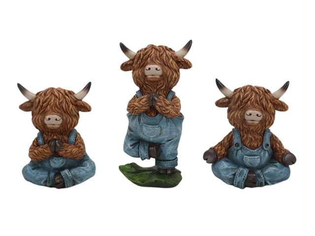 RESIN YOGA HIGHLAND COW 3ASST 6.5X5.5X8.5CM QTY 6