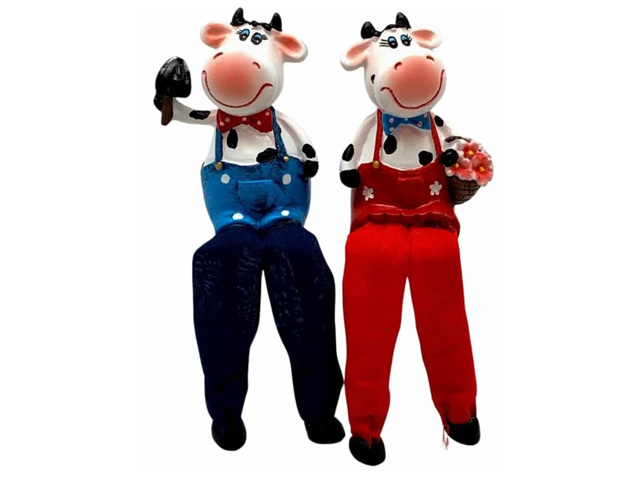 SHELF SITTERS COWS 2ASST SOLD QTY8