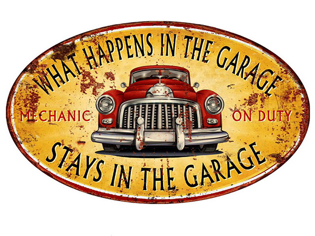 57CM IRON WALL PLAQUE GARAGE