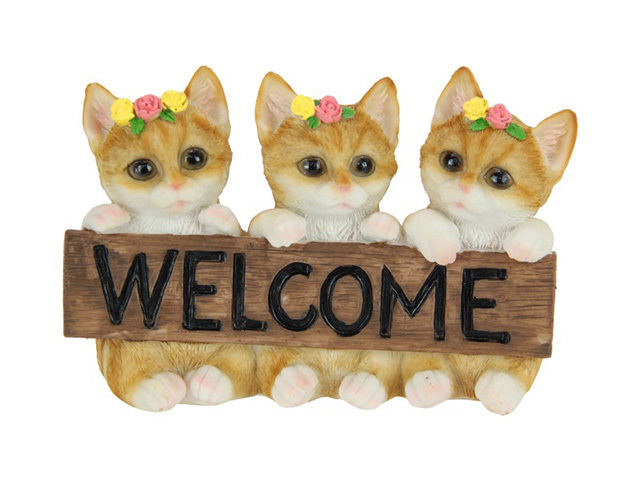 14CM LONG CATS W/FLOWERS HOLDING WELCOME