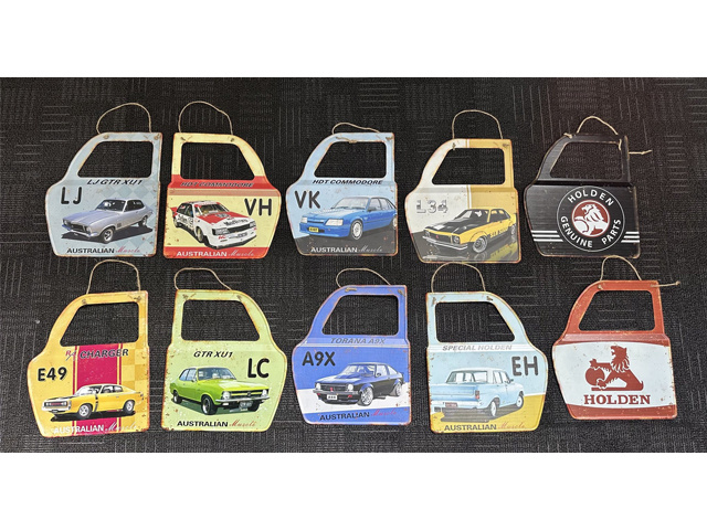 CAR DOOR METAL PLATES 10ASST 31X36.5CM