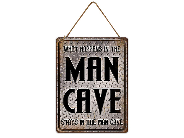 EMBOSSED MAN CAVE METAL WALL HANGING 30X40CM