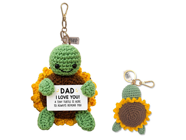 KNITTED ANIMAL TURTLE DAD